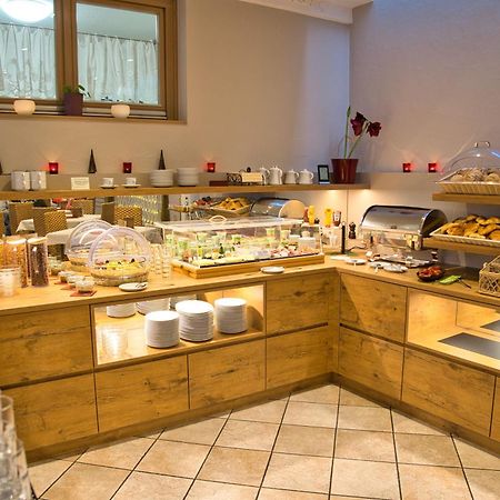 Arndt Hotel Garni Rust Bagian luar foto