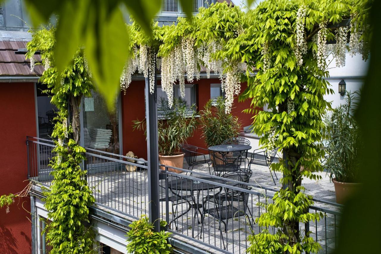 Arndt Hotel Garni Rust Bagian luar foto