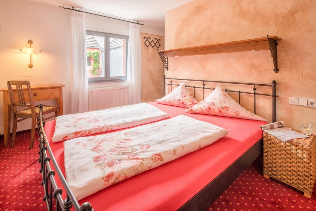 Arndt Hotel Garni Rust Bagian luar foto